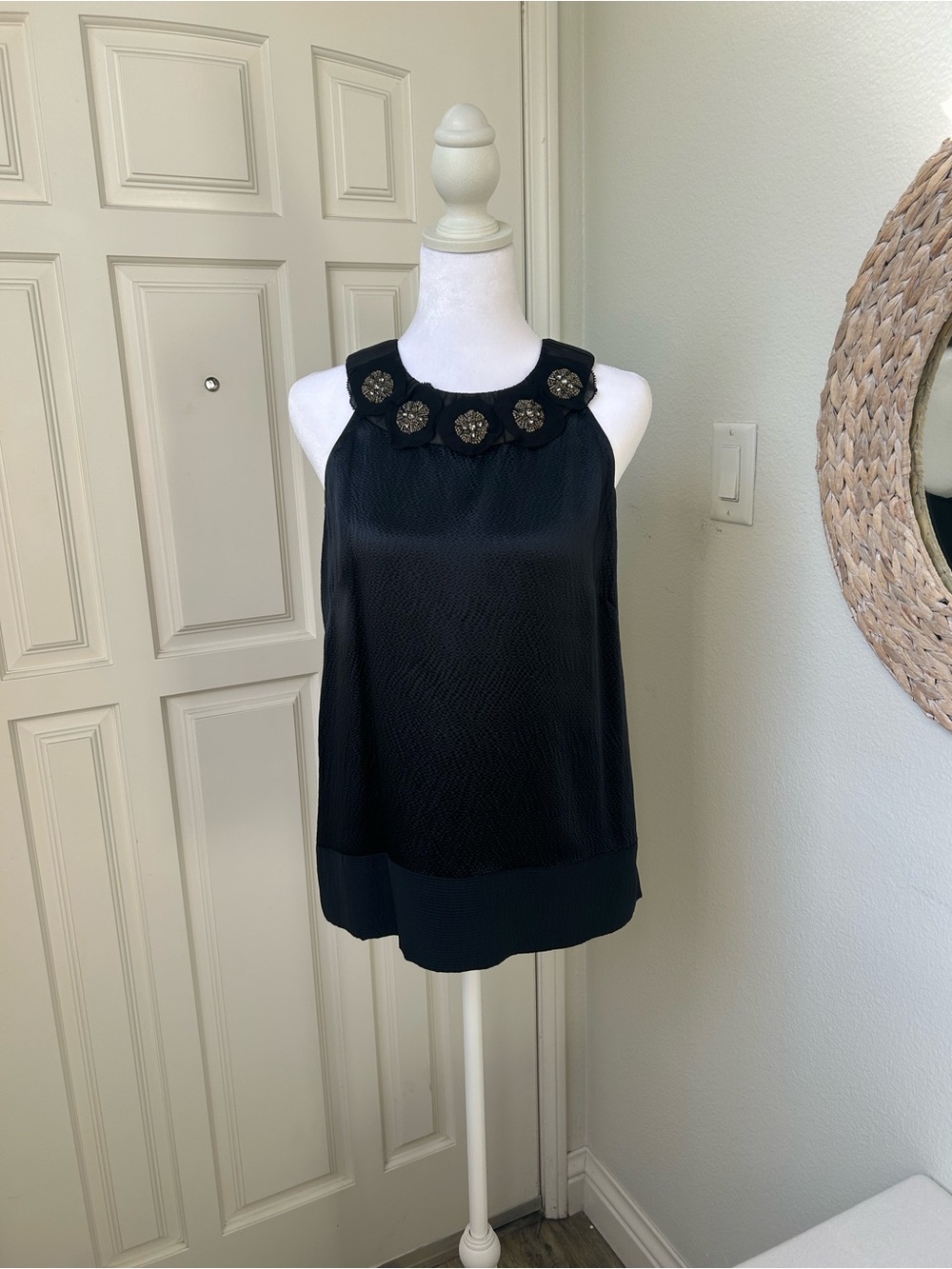 BCBGMAXAZRIA 100% Silk Beaded Embellished Blouse Top XS Midnight Blue